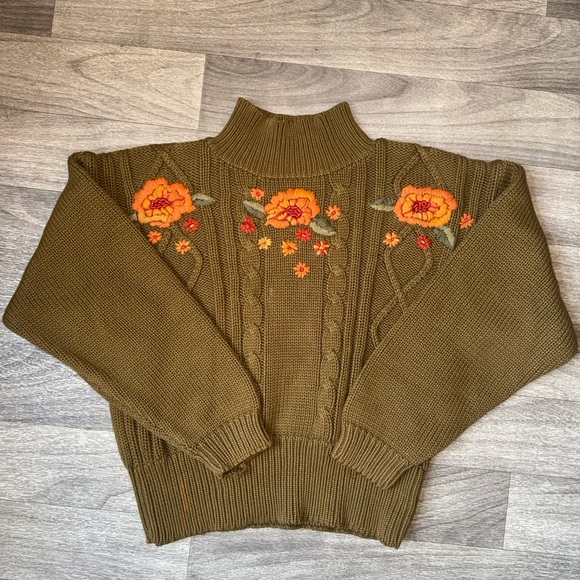 Ann Taylor Sweaters - Ann Taylor Olive Floral Embroidered Turtleneck Sweater